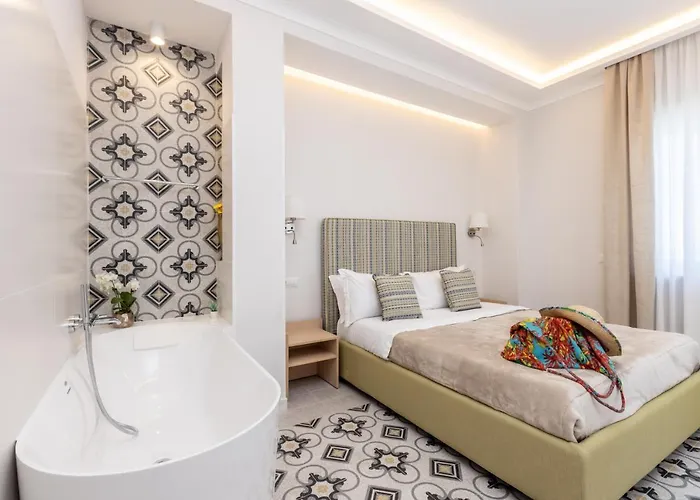 Maison Marie Deluxe Апартаменты *