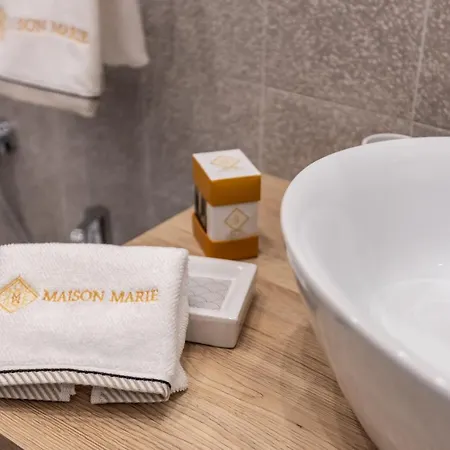 Maison Marie Deluxe דירה *